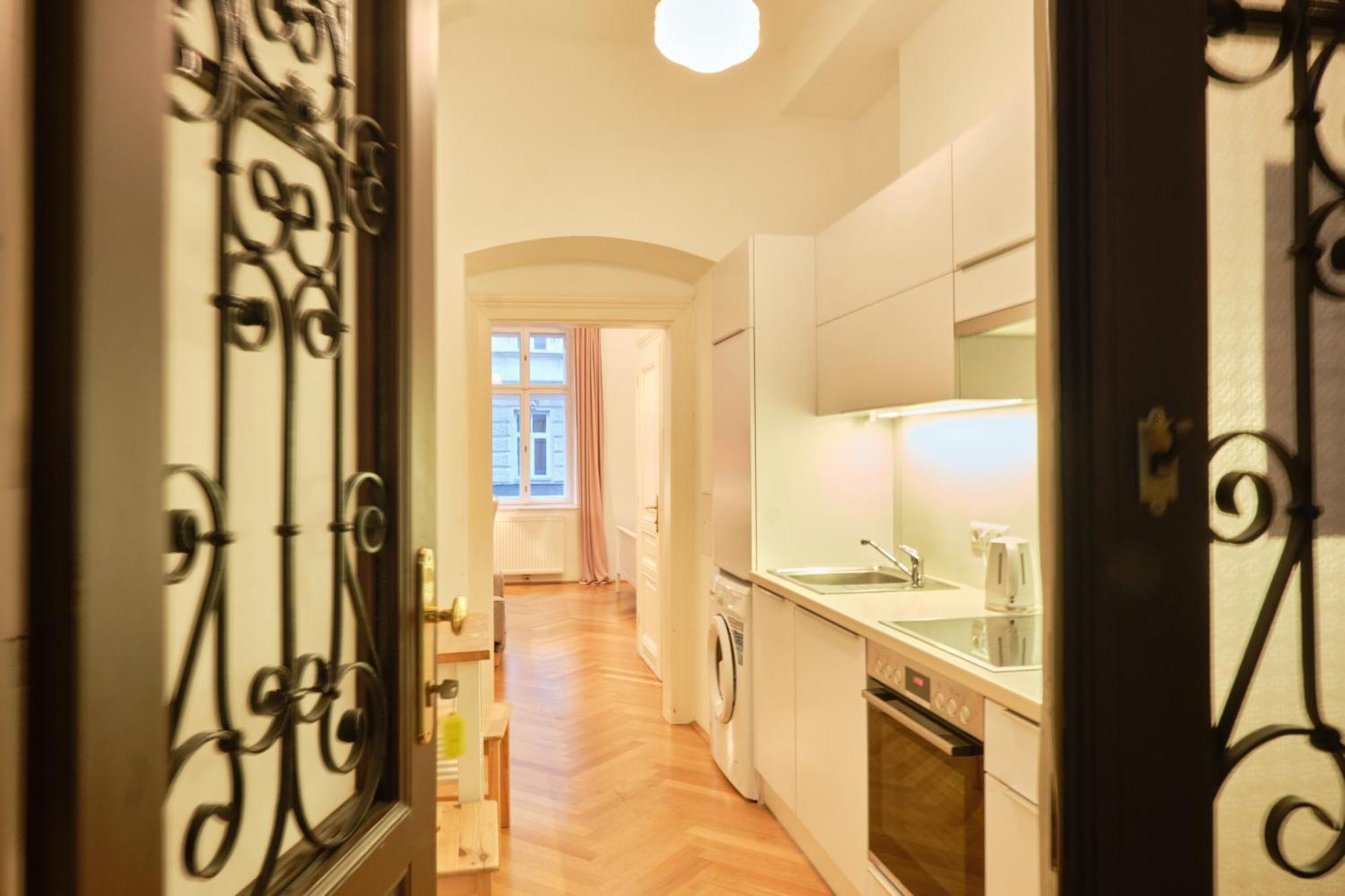 Chic Apartment - Near U3 Metro เวียนนา ภายนอก รูปภาพ